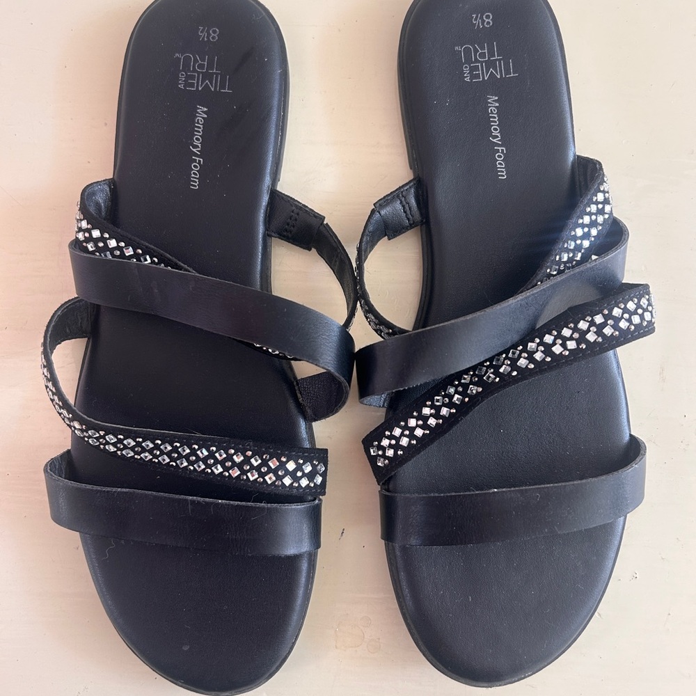 Time and Tru Black Sandals with Sparkling Accents